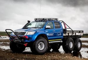 Arctic Trucks Toyota Hilux AT44 Magic-DML Expedition 6x6 2016 года 